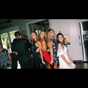 Meet your Posher, Alexandra